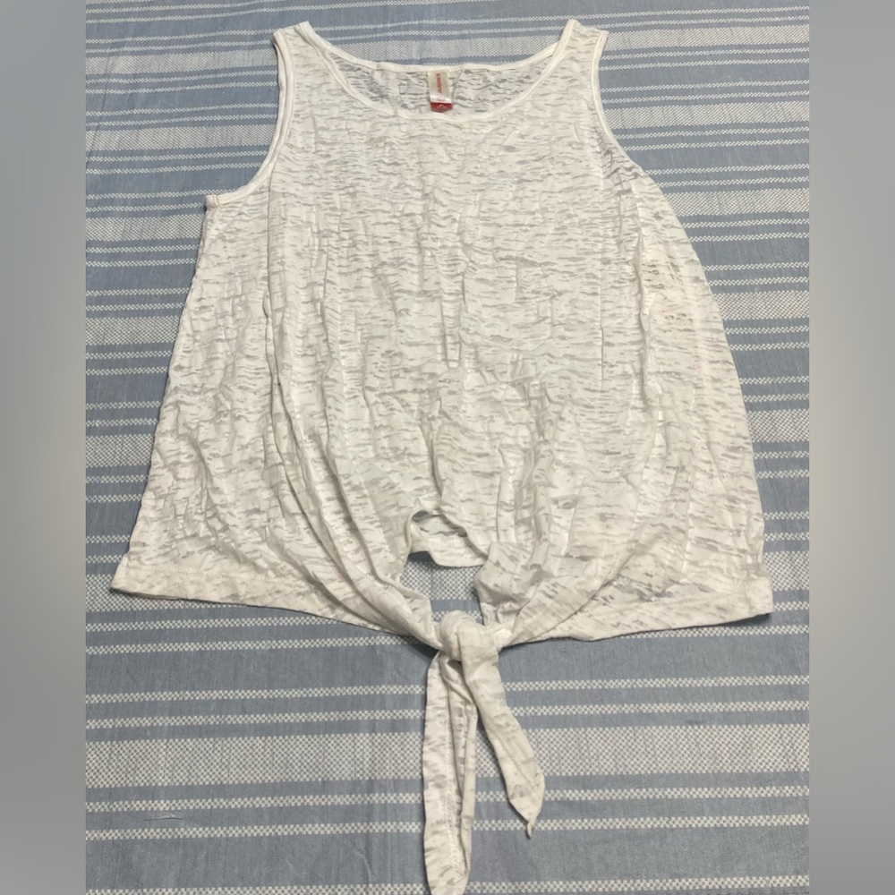 💛TODAY***$10***NWT No Boundaries sheer white top with tie bottom.